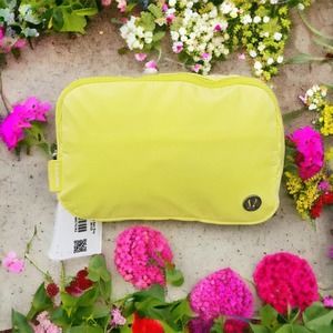 lululemon Everywhere Belt Bag 1L Electric Lemon NWT